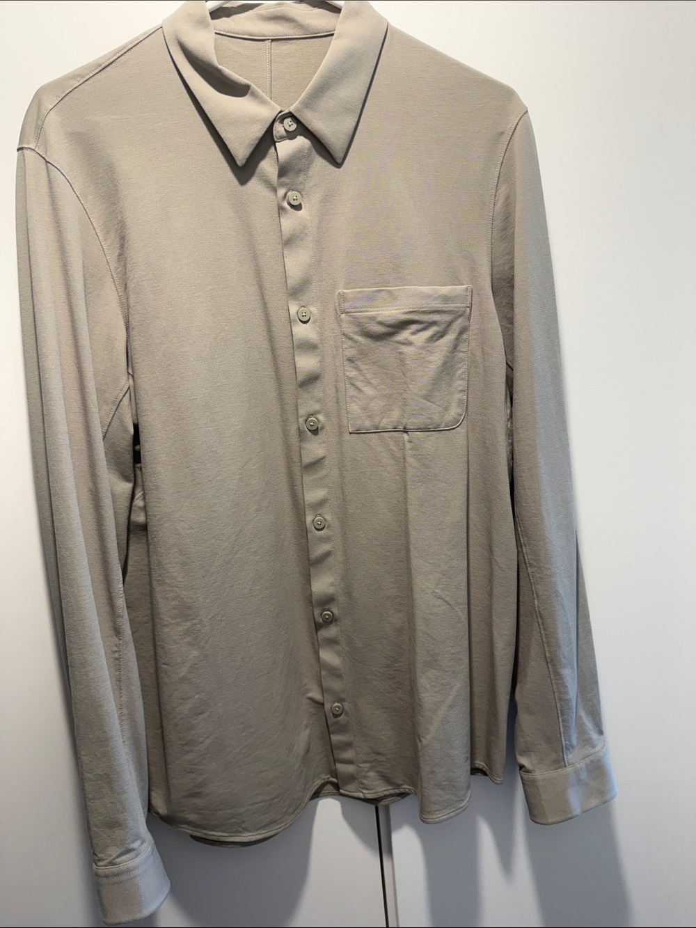 Men's Commission Long-Sleeve Lululemon Button-Up Shirt in Light Taupe/Stone